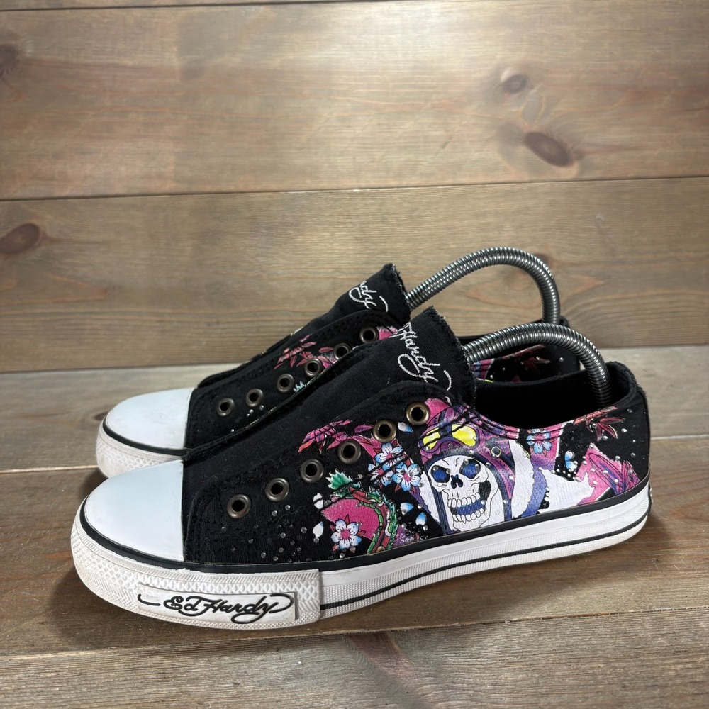 Ed Hardy Womens size 8 shoes Black Canvas Skull Graphic Slip On Y2K sneakers